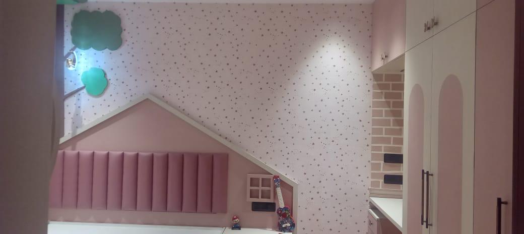 Wallpapers & Decor Installation